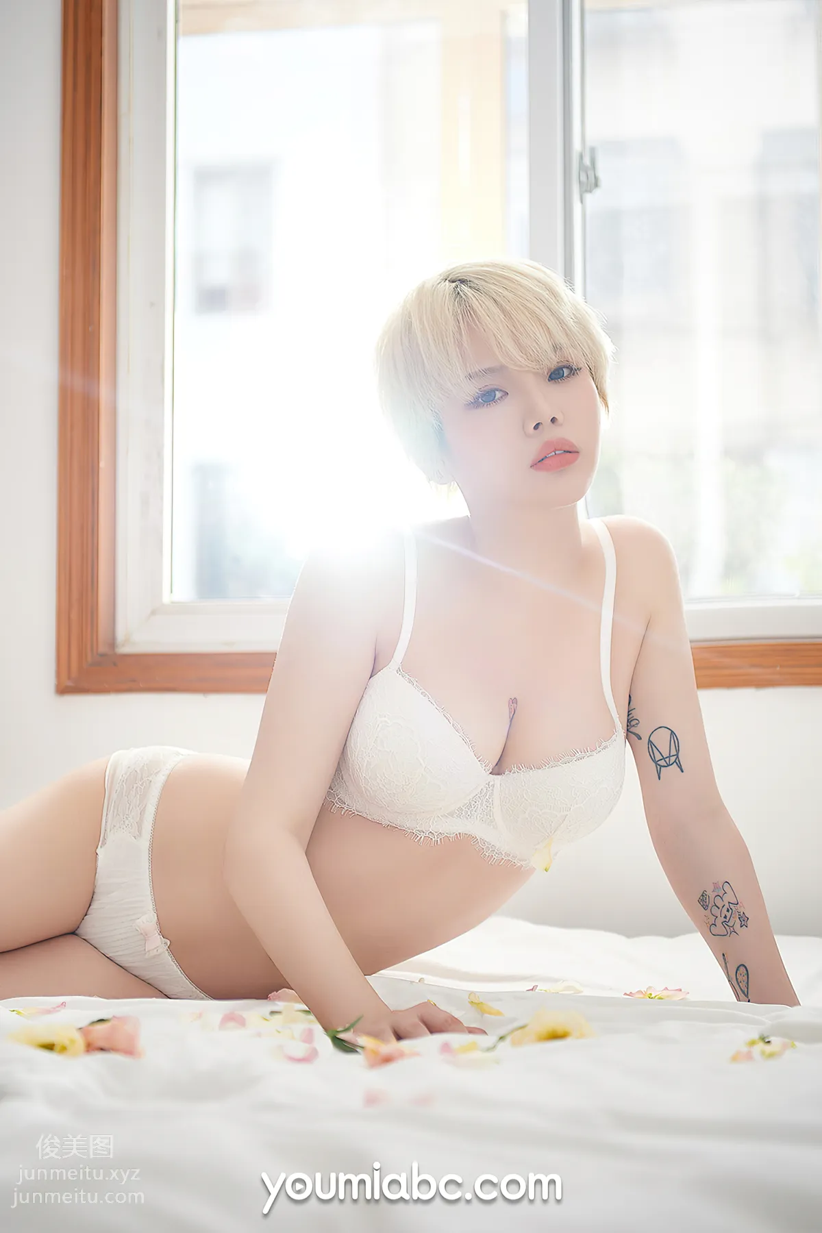 [YouMi尤蜜]2020.12.13 夏花绚烂 Heidi[36P] page 23