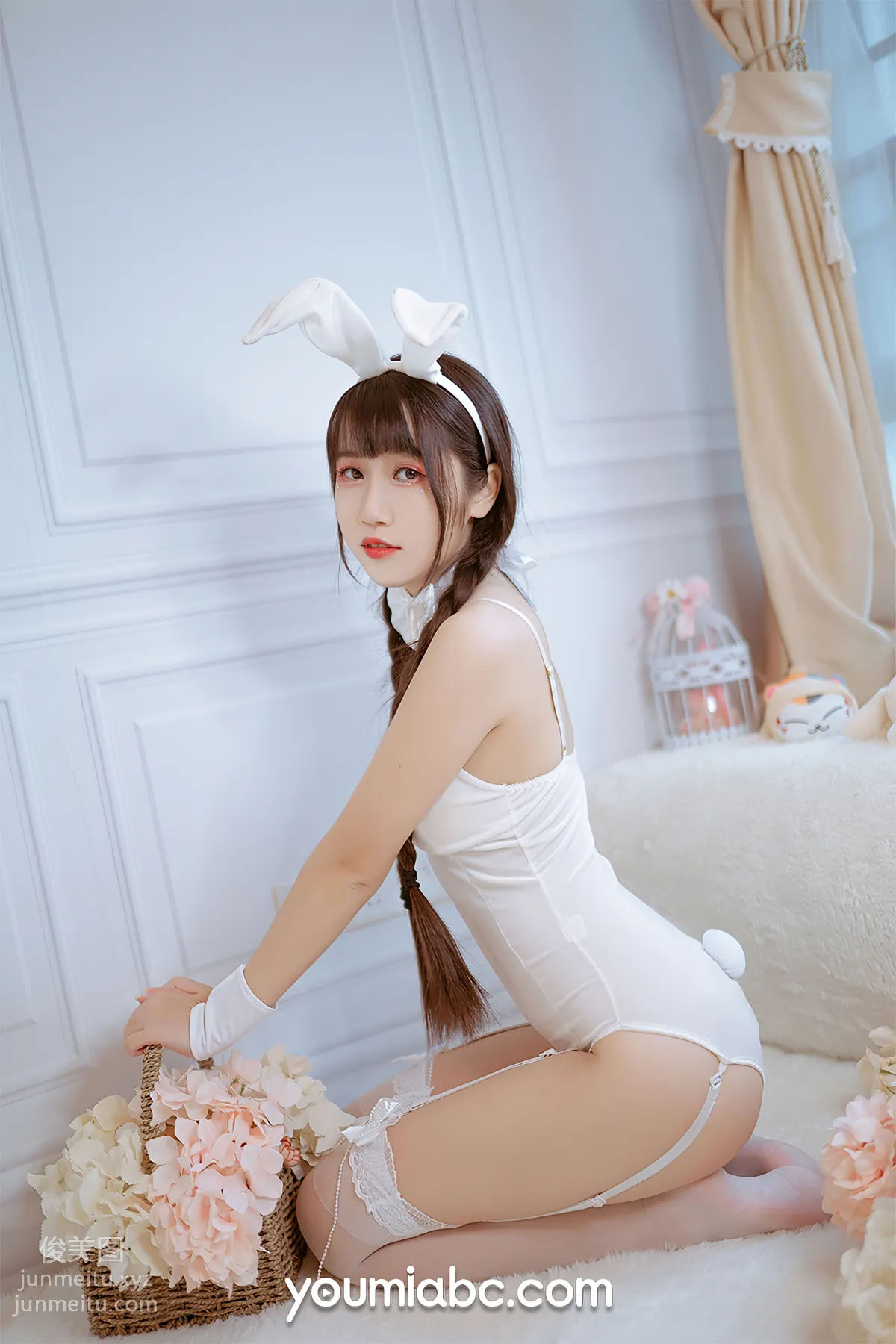 [YouMi尤蜜]2021.01.29 白兔侍女 呆猫[26P] page 15