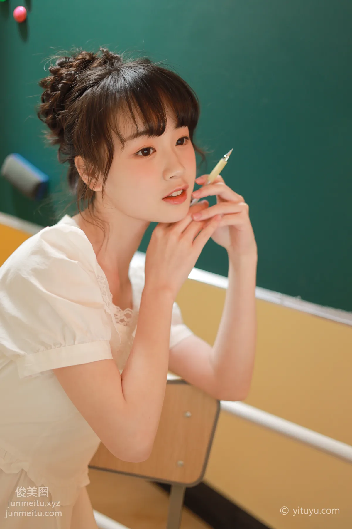 [YITUYU艺图语]2021.04.23 放学后 柚子 page 16