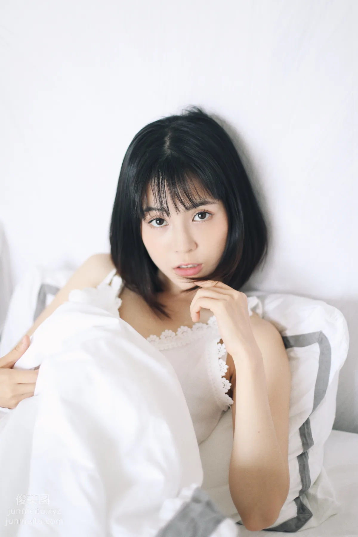 [YITUYU艺图语]2021.04.26 清风白信 裸心心 page 33