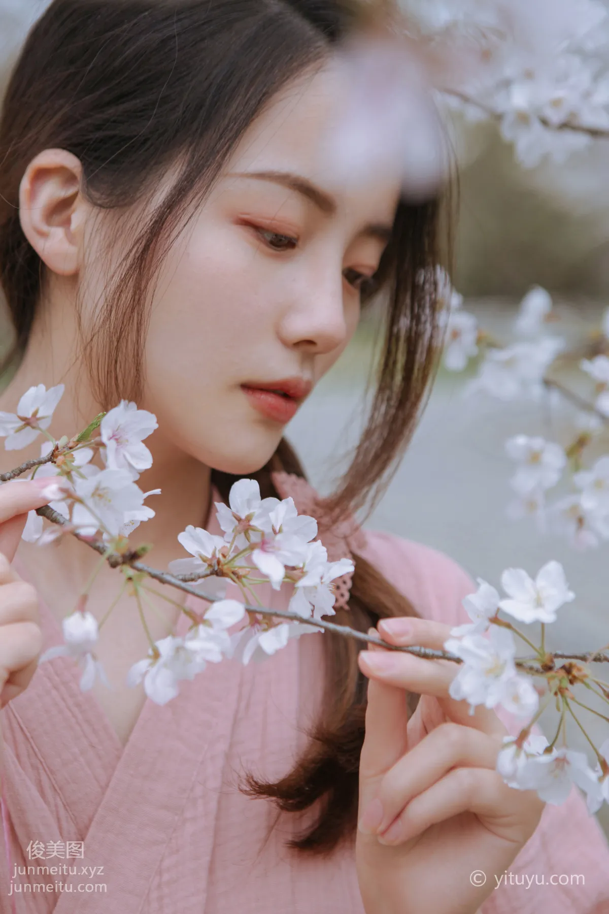 [YITUYU艺图语]2021.05.19 起风渐暖，樱花将灿 一只小四月 page 22