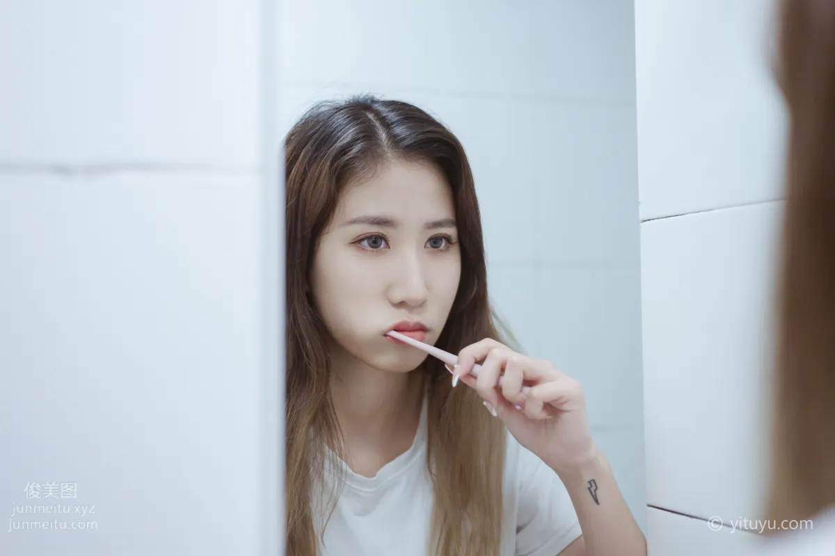[YITUYU艺图语]2021.07.07 独自醒来 Jenny page 19