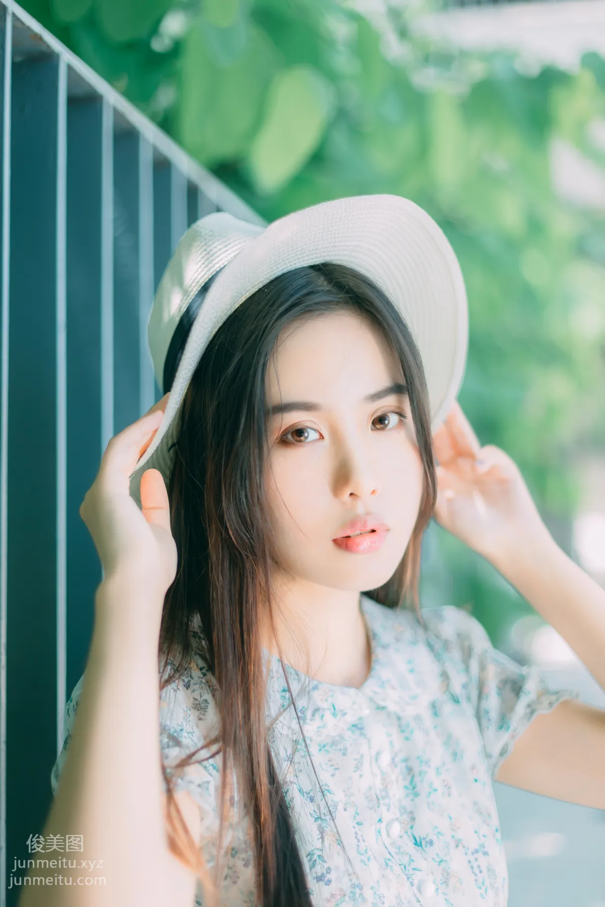 [YITUYU艺图语]2021.08.27 夏の彼女 张潇云 page 4