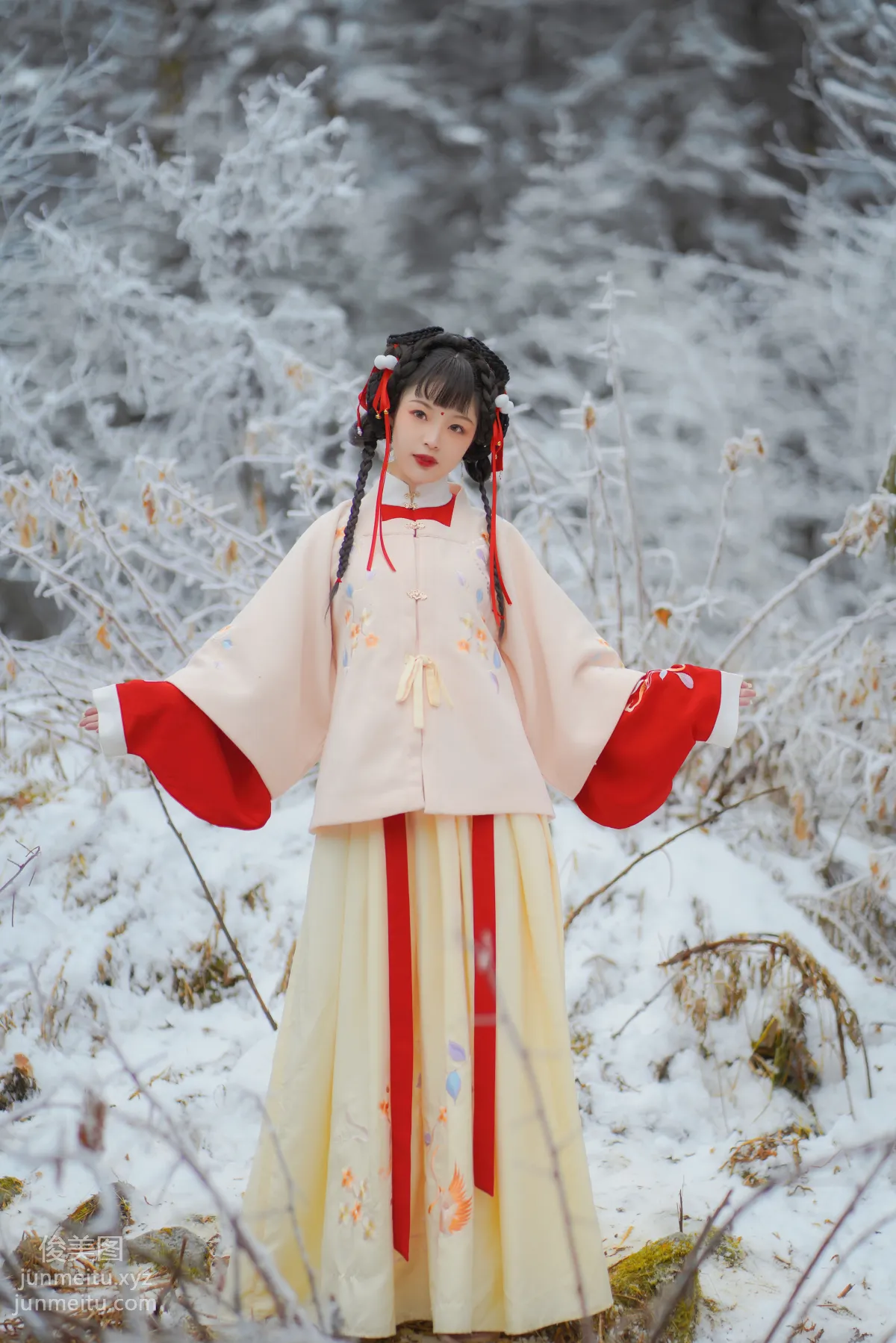 [YITUYU艺图语]2021.09.04 雪中少女 赵瑞洁_ez page 9