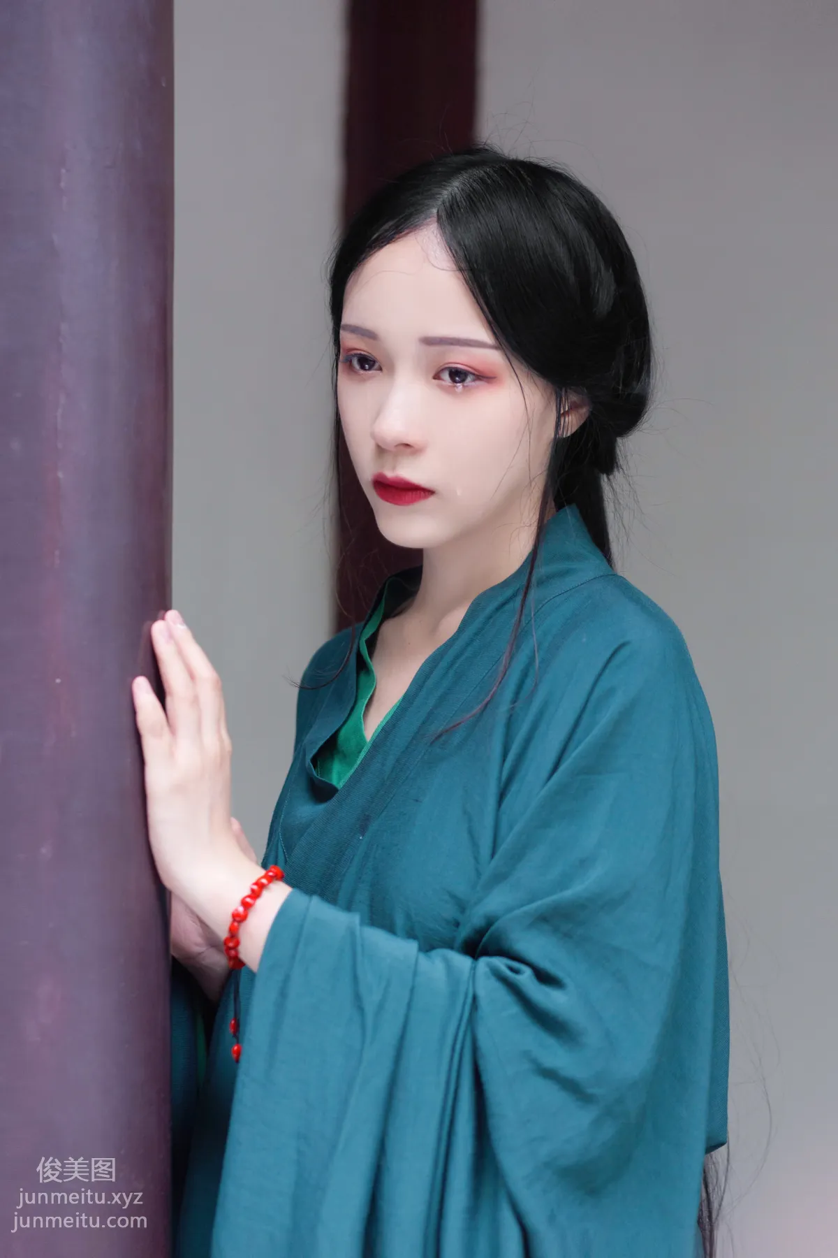 [YITUYU艺图语]2021.11.01 红豆 木冉 page 16