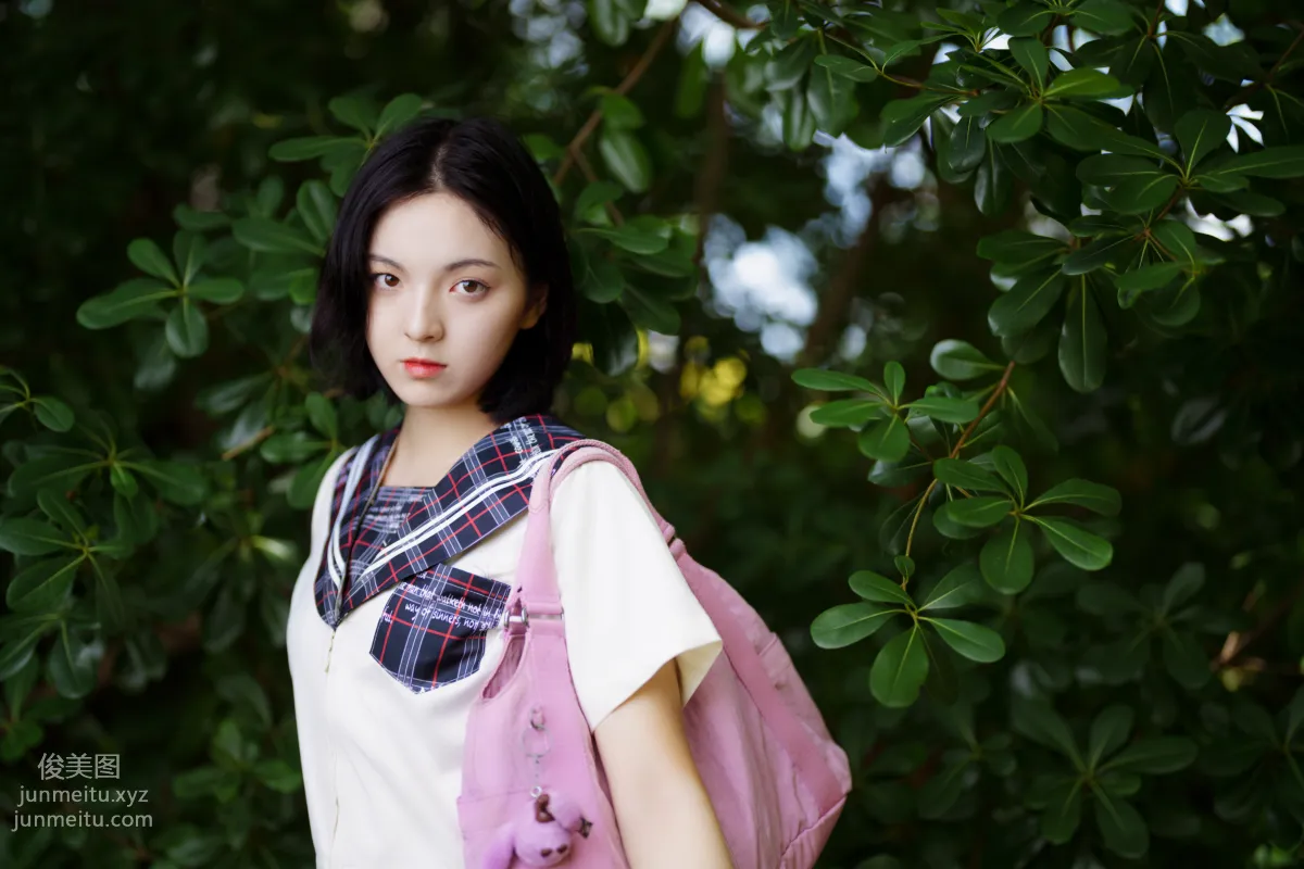 [YITUYU艺图语]2021.11.12 花田里的JK少女 dudu page 9