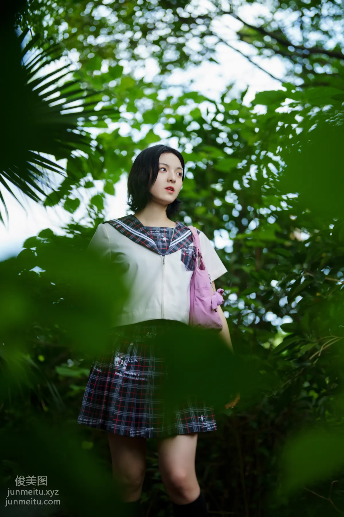 [YITUYU艺图语]2021.11.12 花田里的JK少女 dudu page 11