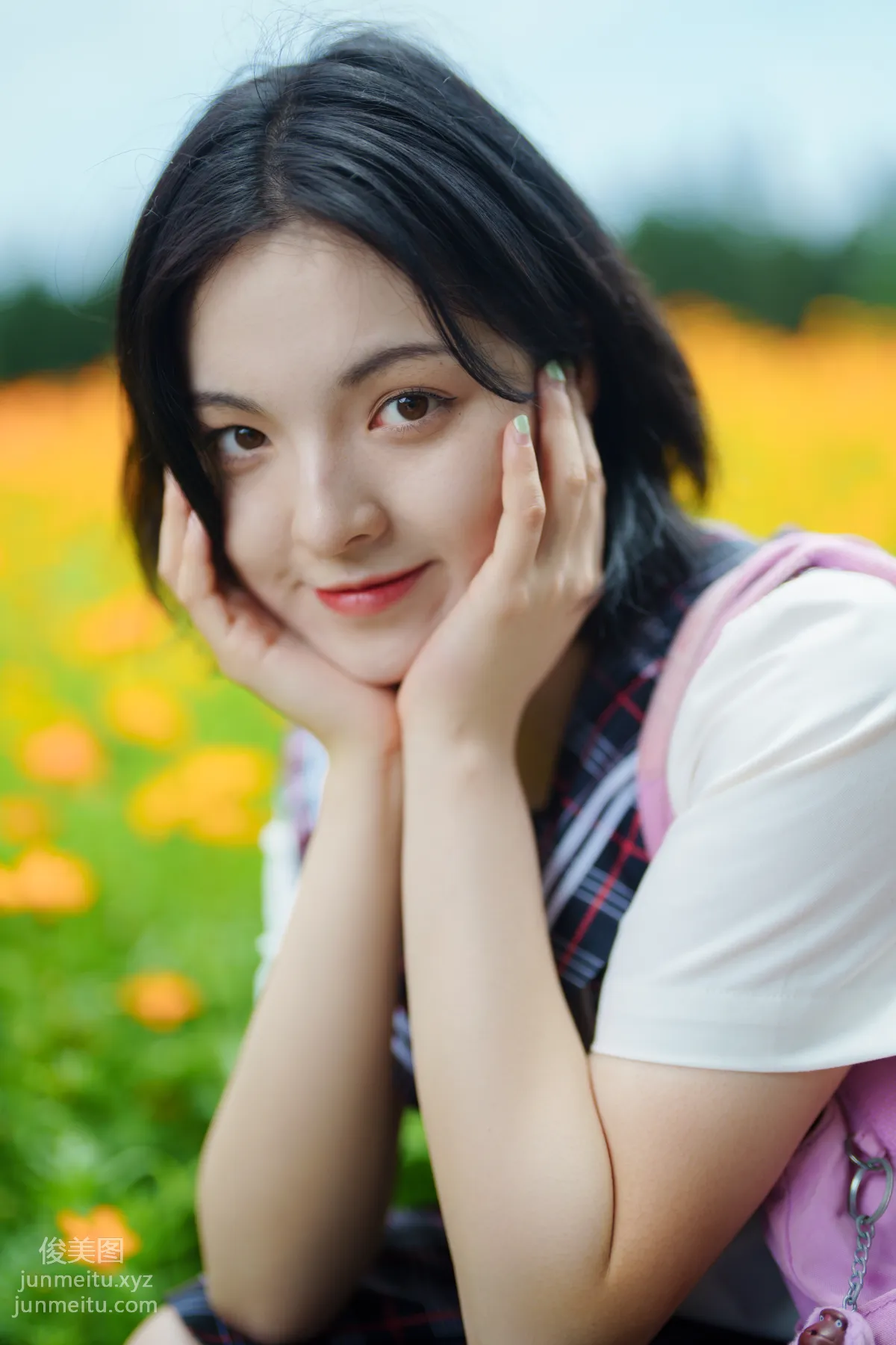 [YITUYU艺图语]2021.11.12 花田里的JK少女 dudu page 29