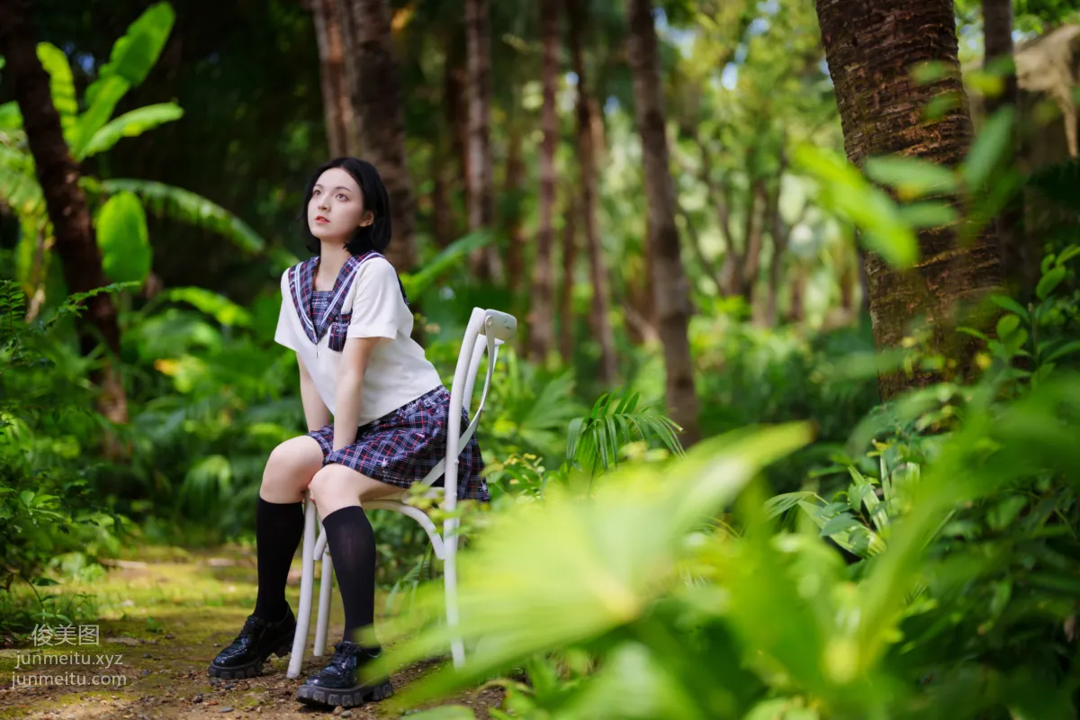 [YITUYU艺图语]2021.11.12 花田里的JK少女 dudu page 47