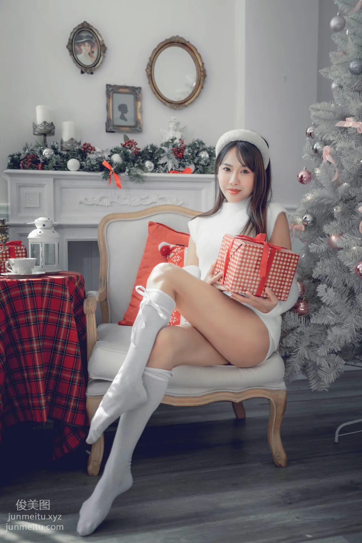 [YITUYU艺图语]2021.12.21 圣诞少女 lin page 9