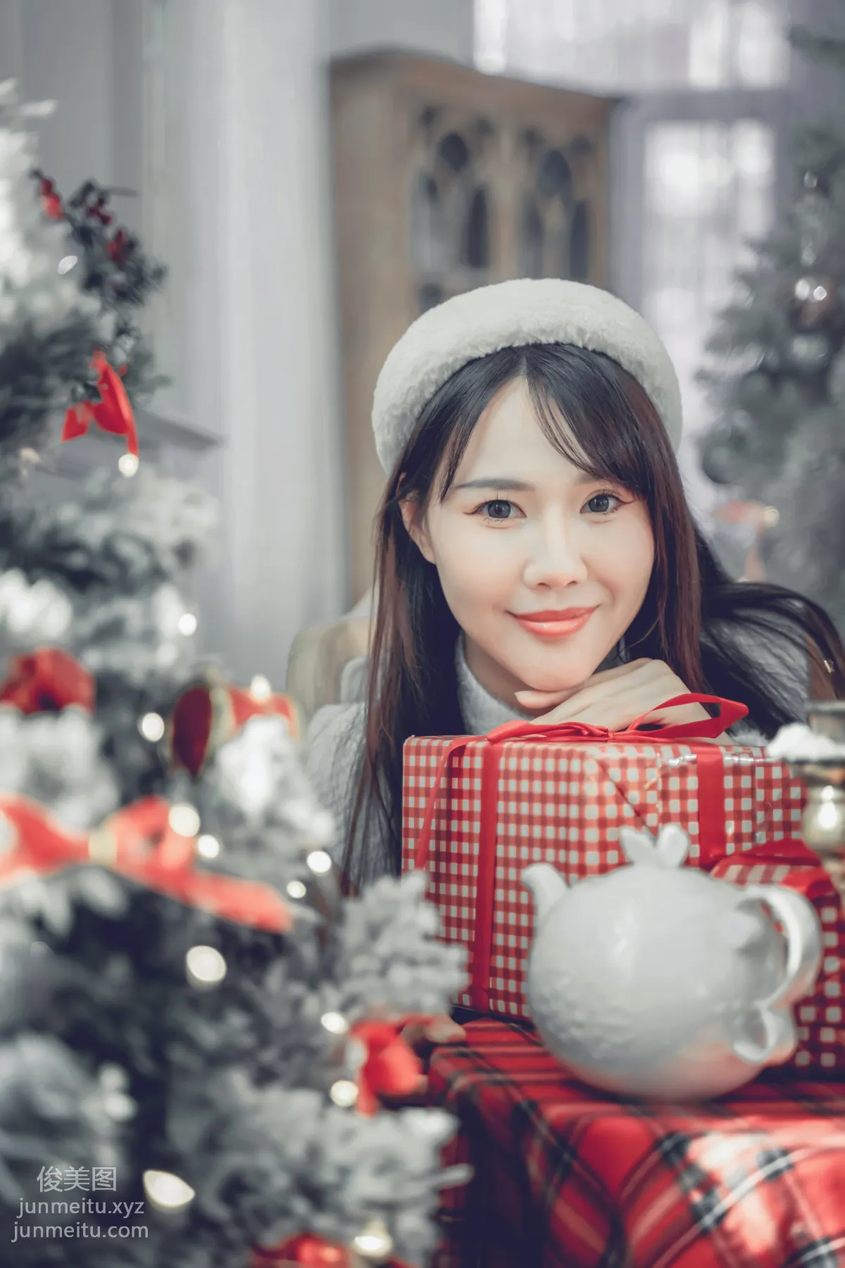 [YITUYU艺图语]2021.12.21 圣诞少女 lin page 13
