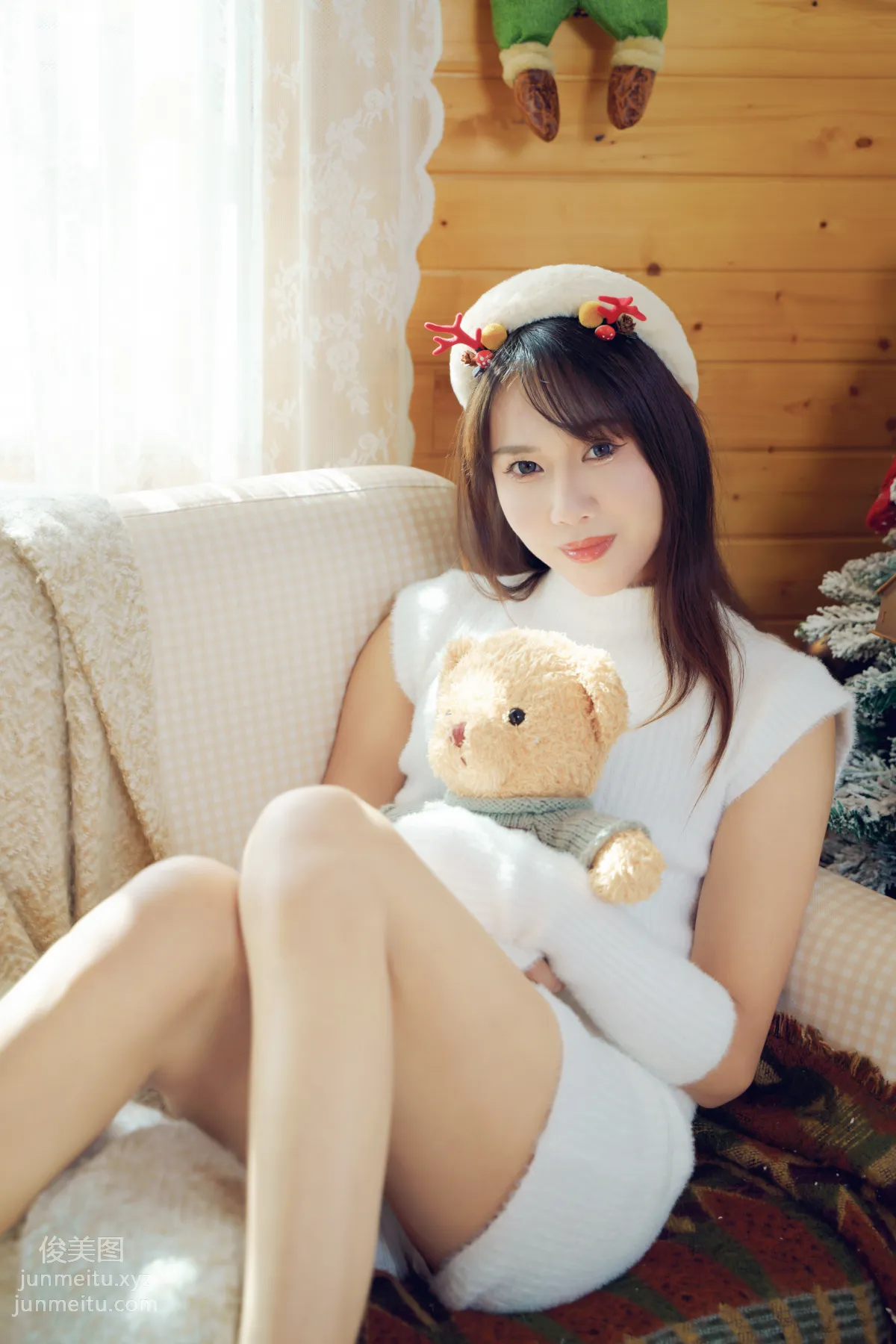 [YITUYU艺图语]2021.12.21 圣诞少女 lin page 25