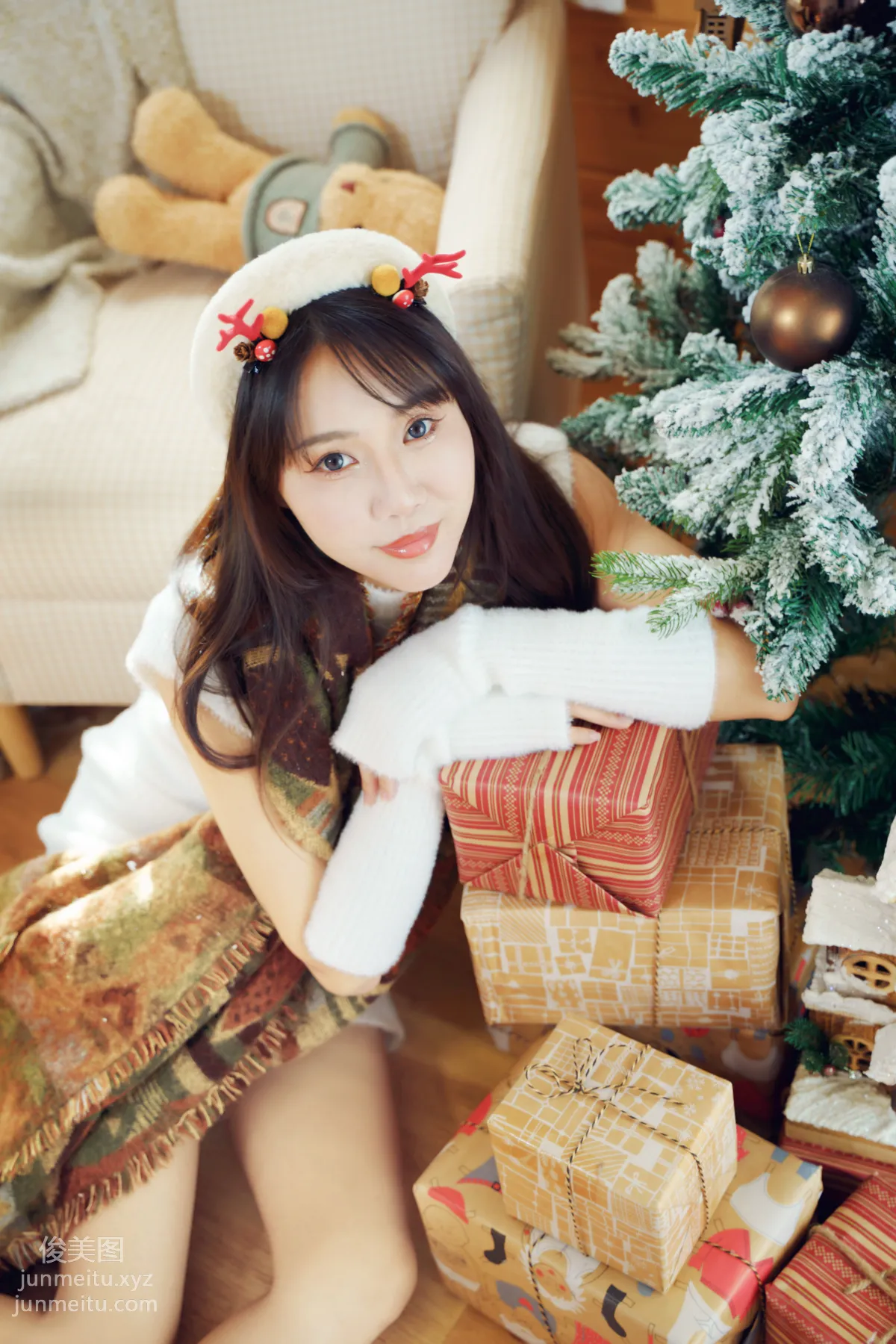 [YITUYU艺图语]2021.12.21 圣诞少女 lin page 33