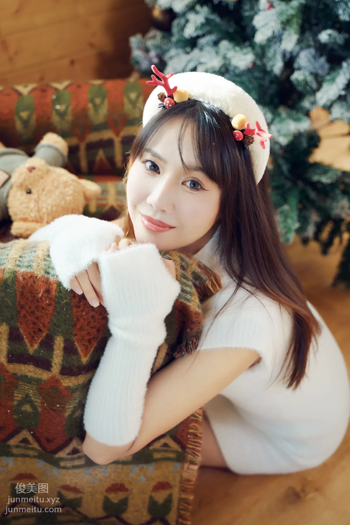 [YITUYU艺图语]2021.12.21 圣诞少女 lin page 37