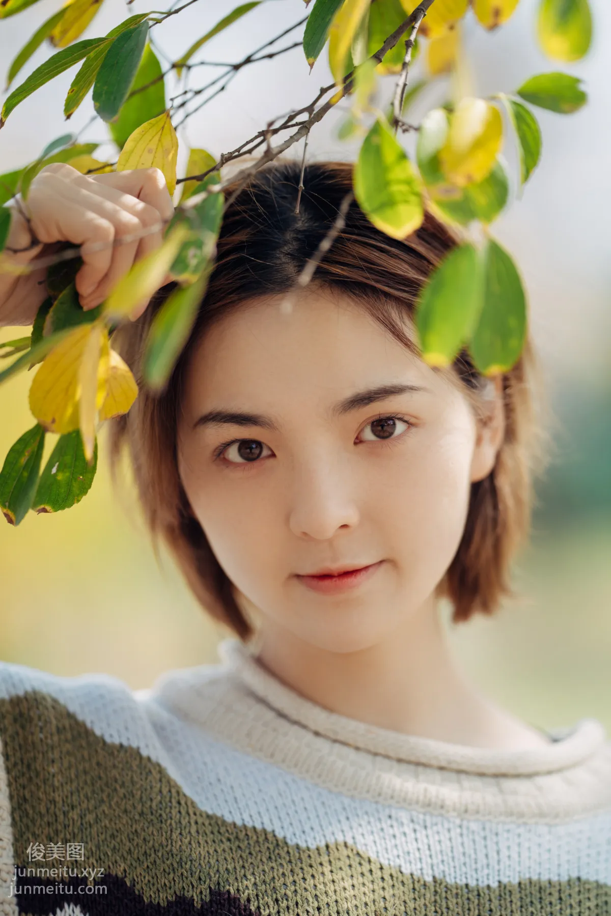 [YITUYU艺图语]2022.01.25 暖冬银杏，18岁的素颜女孩 dudu page 24
