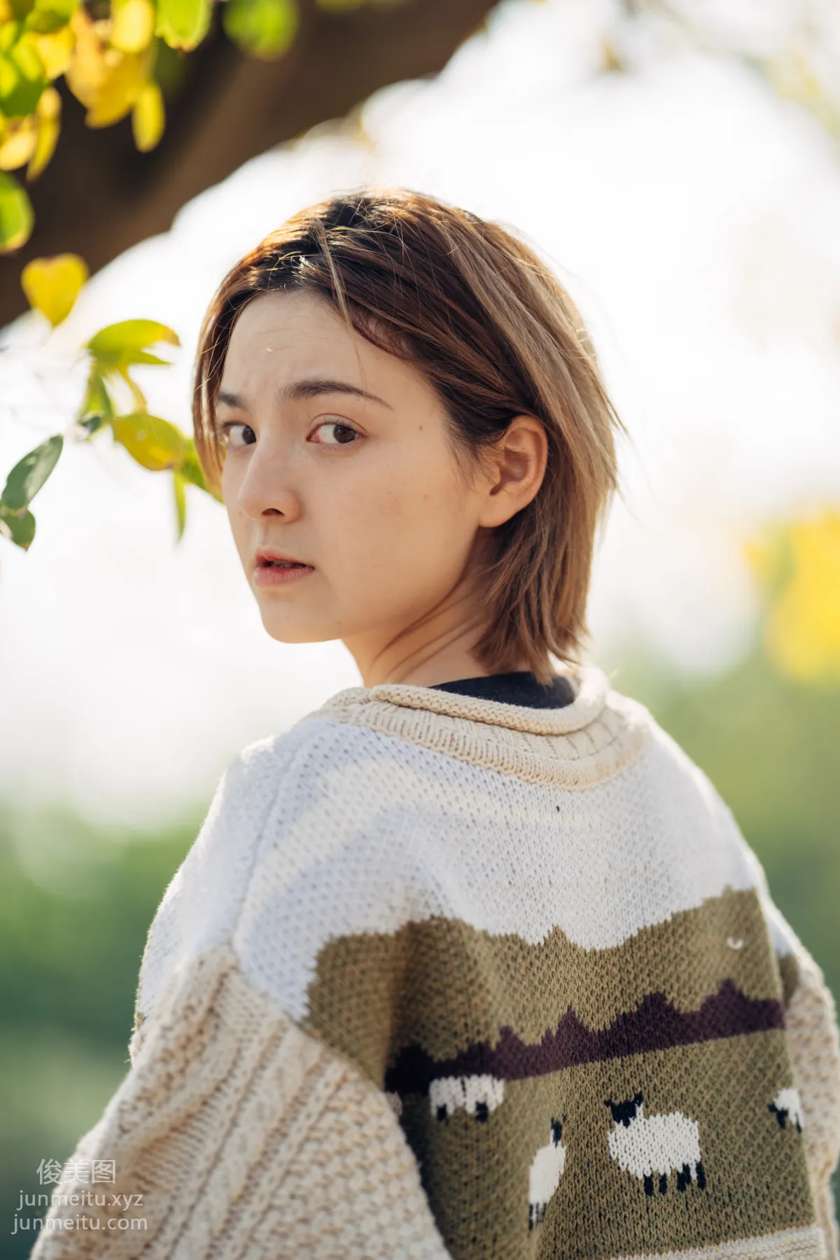 [YITUYU艺图语]2022.01.25 暖冬银杏，18岁的素颜女孩 dudu page 26