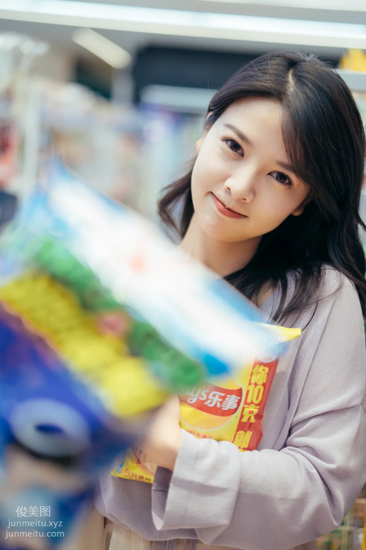 [YITUYU艺图语]2022.01.26 一大堆零食，便利店里的小满足 喵喵喵是锦儿呀 page 13