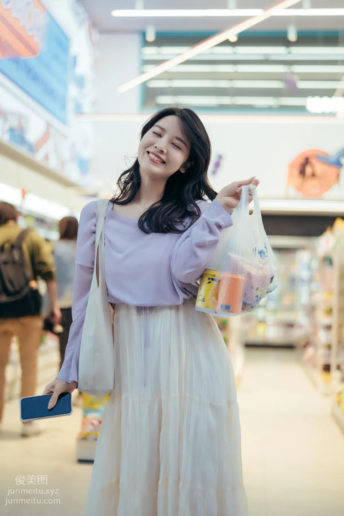 [YITUYU艺图语]2022.01.26 一大堆零食，便利店里的小满足 喵喵喵是锦儿呀 page 25