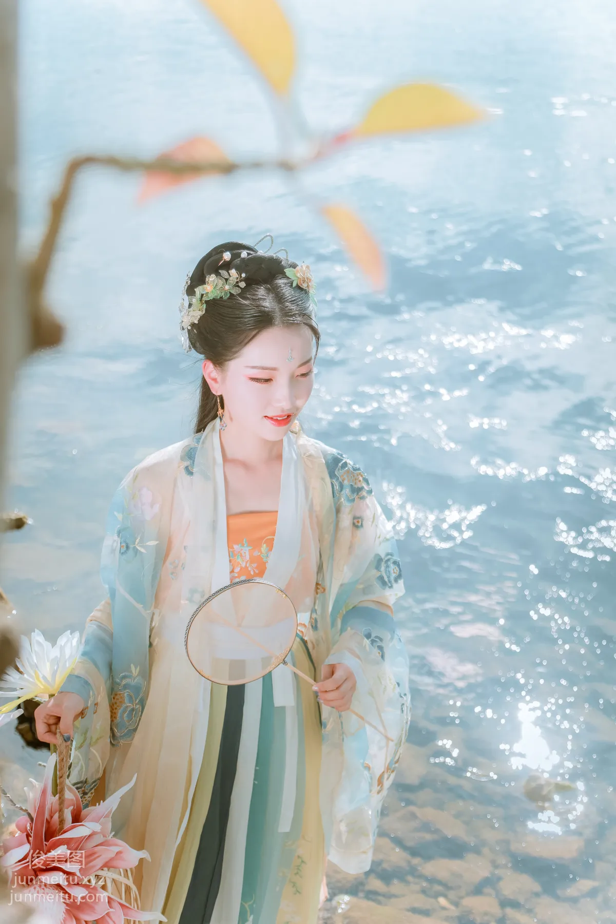 [YITUYU艺图语]2022.01.29 清水出芙蓉 Julie page 6