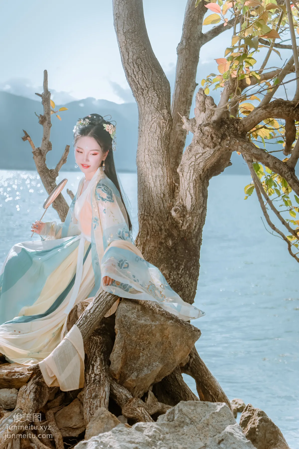 [YITUYU艺图语]2022.01.29 清水出芙蓉 Julie page 10