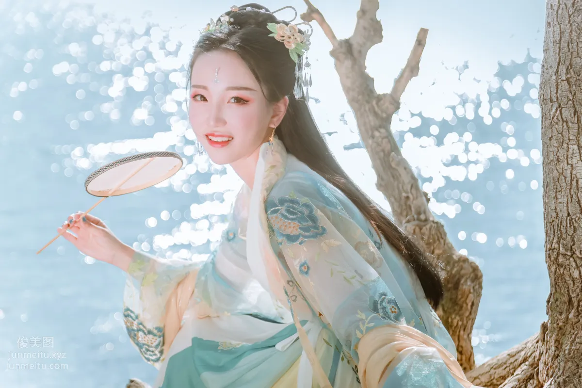 [YITUYU艺图语]2022.01.29 清水出芙蓉 Julie page 12