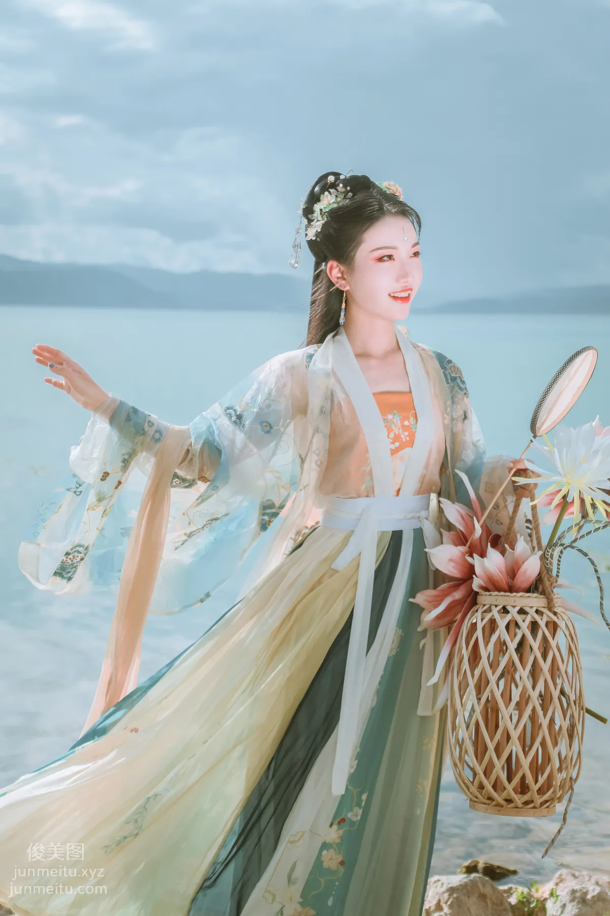 [YITUYU艺图语]2022.01.29 清水出芙蓉 Julie page 20