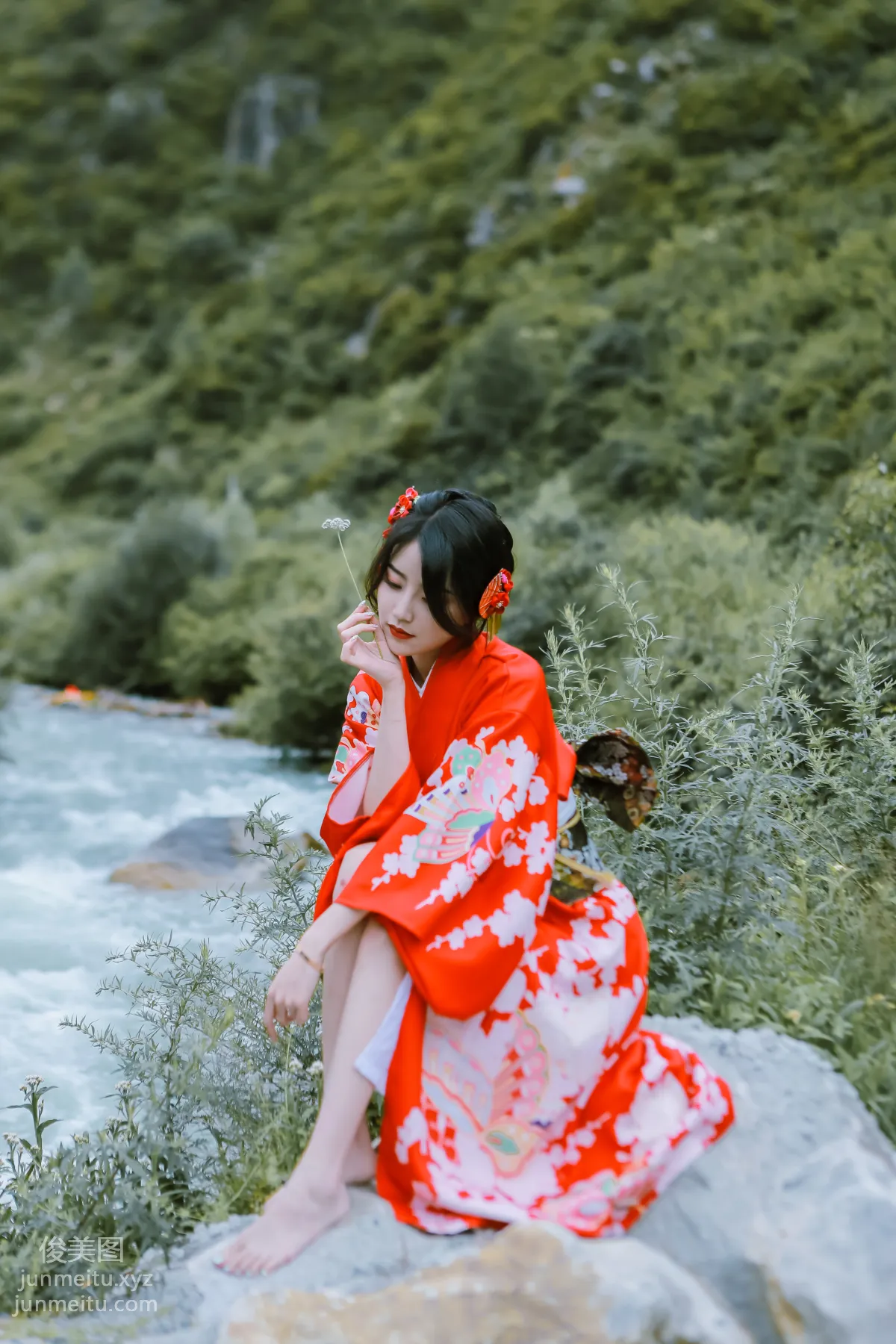 [YITUYU艺图语]2022.02.01 青山绿水间 婷婷 page 3