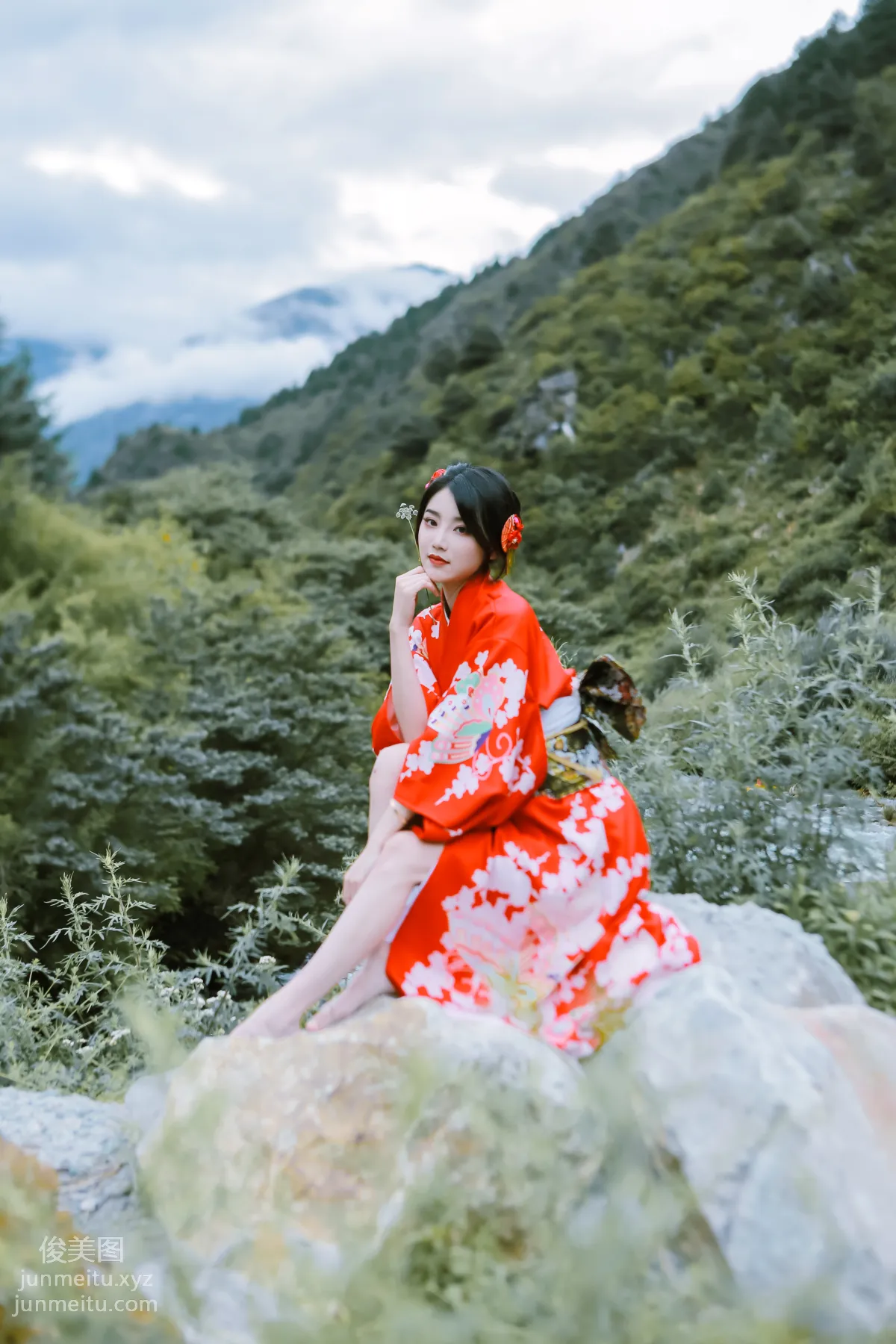 [YITUYU艺图语]2022.02.01 青山绿水间 婷婷 page 14