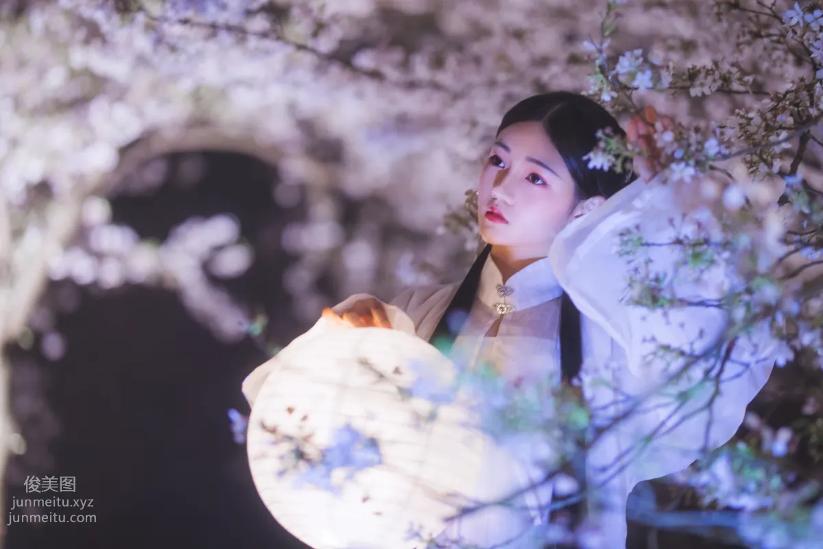 [艺图语] 2022.05.11 梦遣看花人 吴莹琨琨 page 5