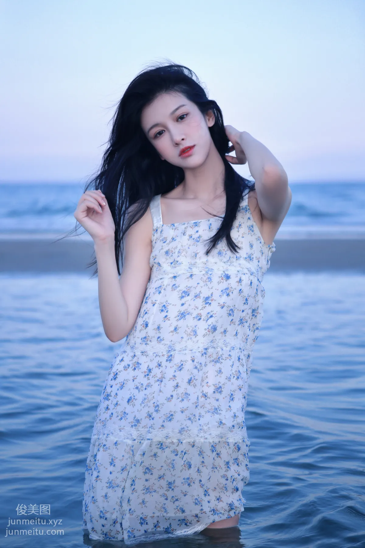 [艺图语] 2022.05.15 很靠近海 尚雨茜Momooly page 15