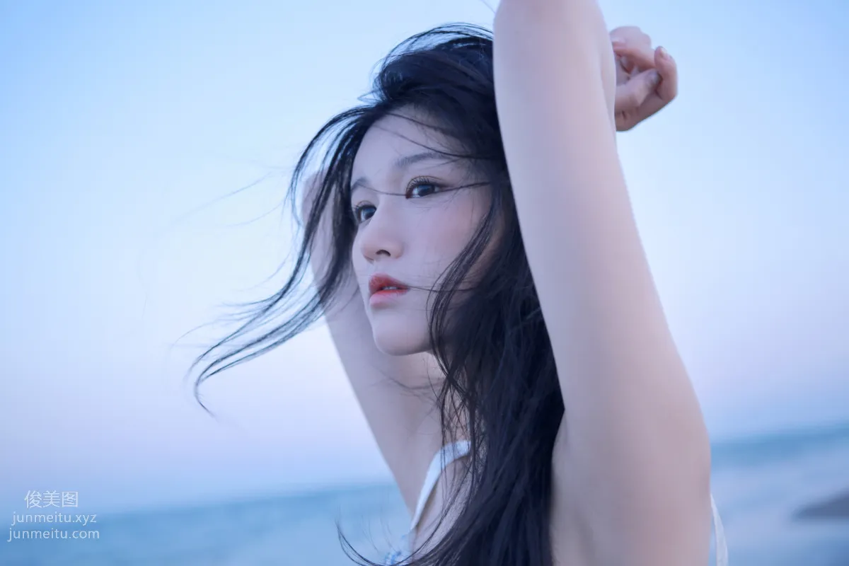 [艺图语] 2022.05.15 很靠近海 尚雨茜Momooly page 25