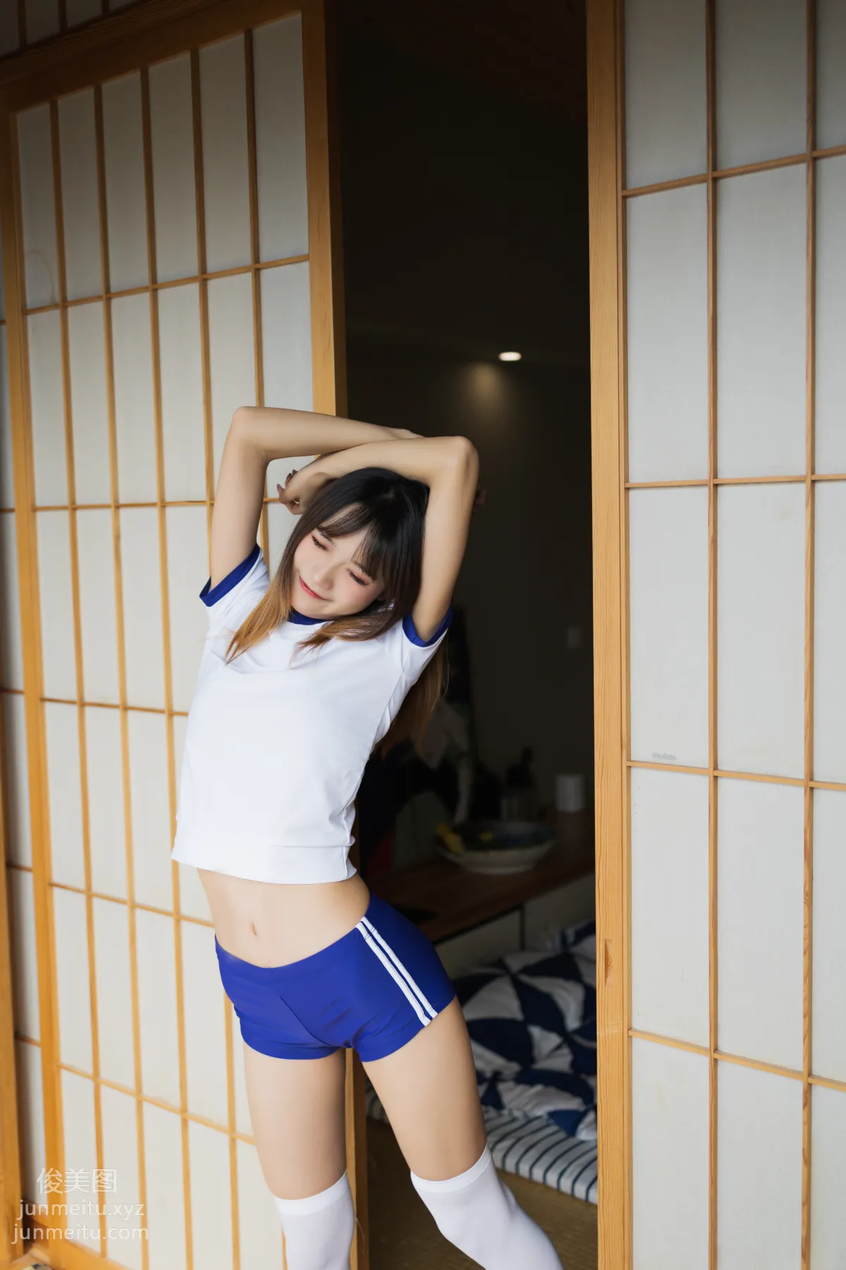 [艺图语] 2022.05.16 体操服少女 兔子Zzz不吃胡萝卜 page 38