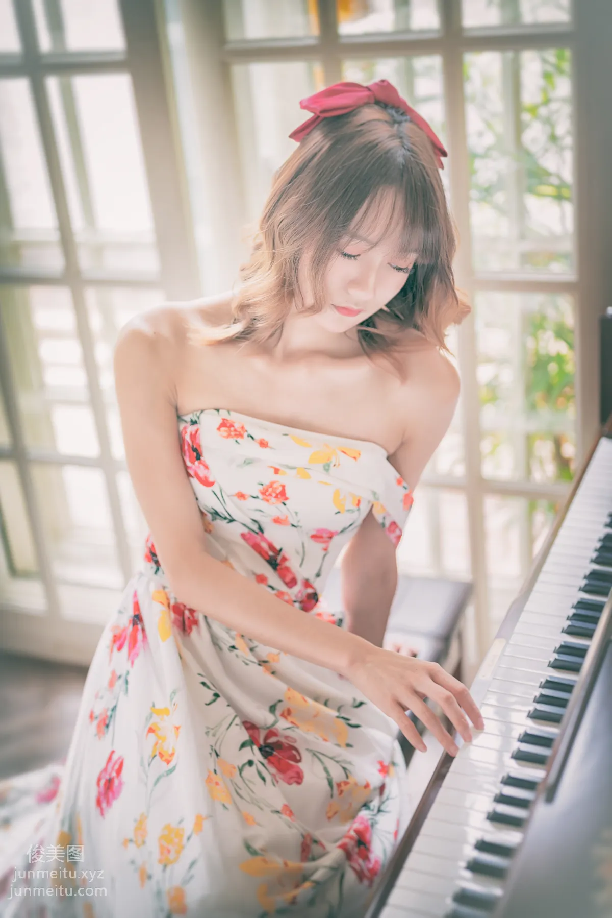 [艺图语] 2022.05.24 香奈儿 兔子Zzz不吃胡萝卜 page 6