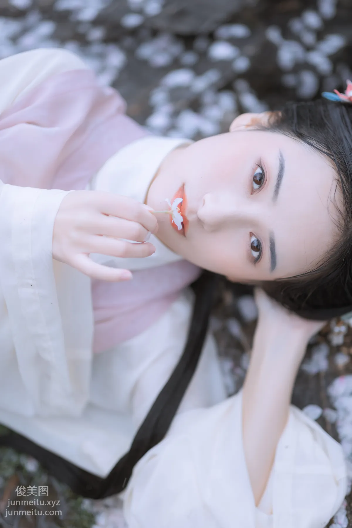 [艺图语] 2022.05.25 雨樱花 眸小妖 page 28