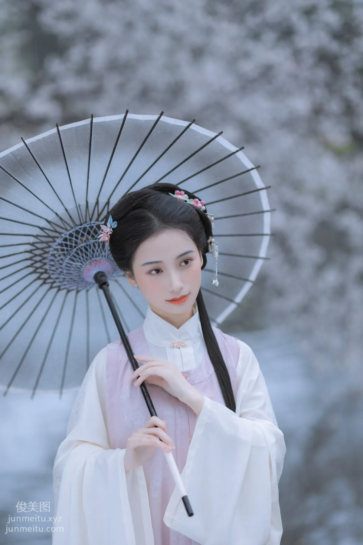 [艺图语] 2022.05.25 雨樱花 眸小妖 page 44