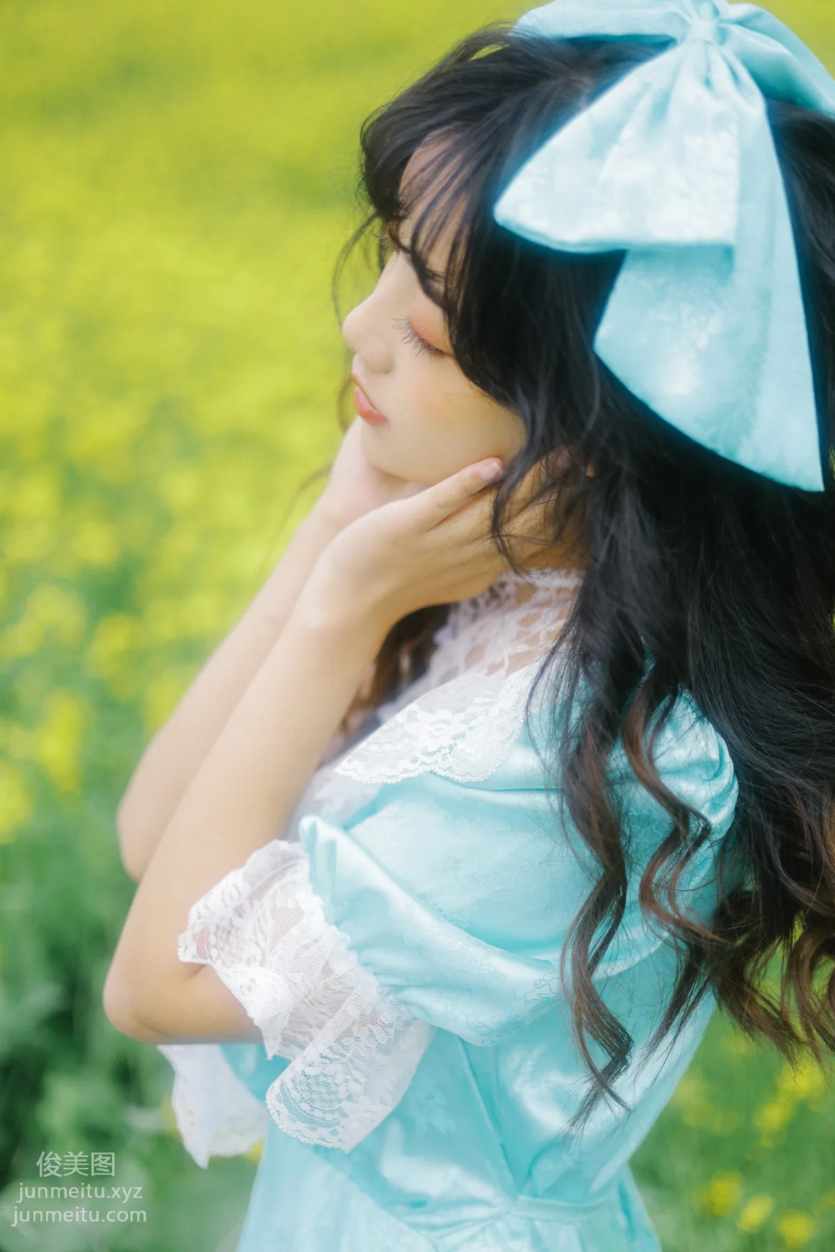[艺图语] 2022.05.26 黄色花海 芊芊 page 22