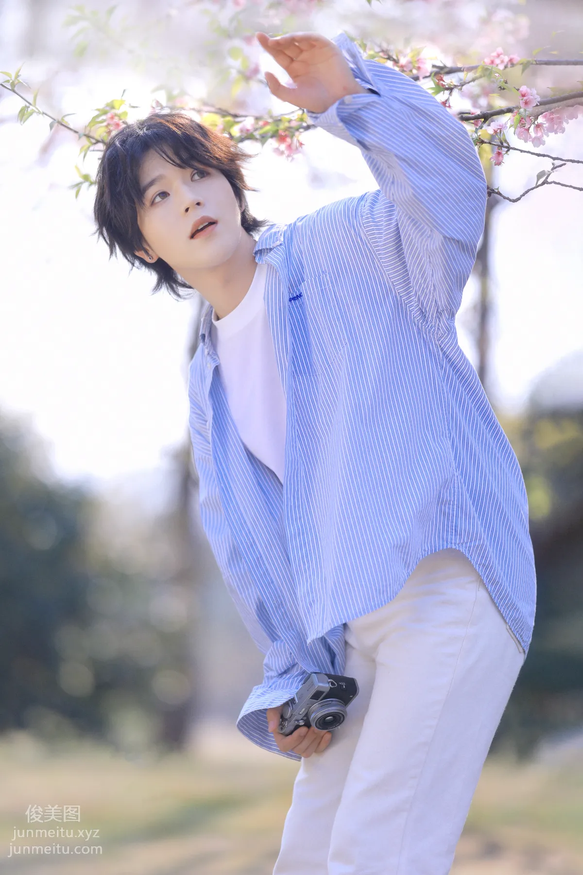 [艺图语] 2022.05.29 樱花少年 李宇轩Yashon page 5