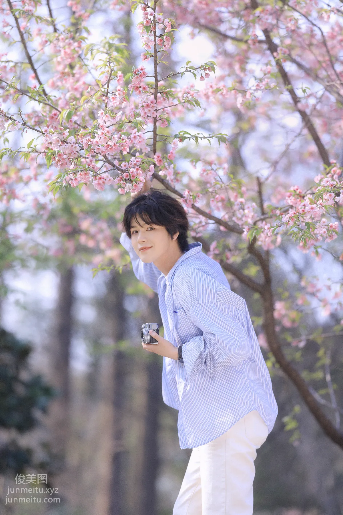 [艺图语] 2022.05.29 樱花少年 李宇轩Yashon page 6