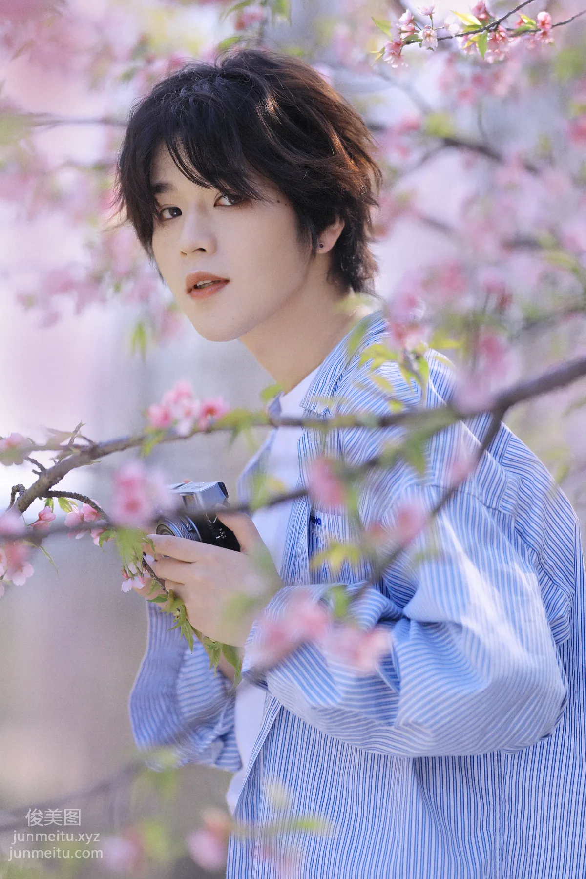 [艺图语] 2022.05.29 樱花少年 李宇轩Yashon page 15