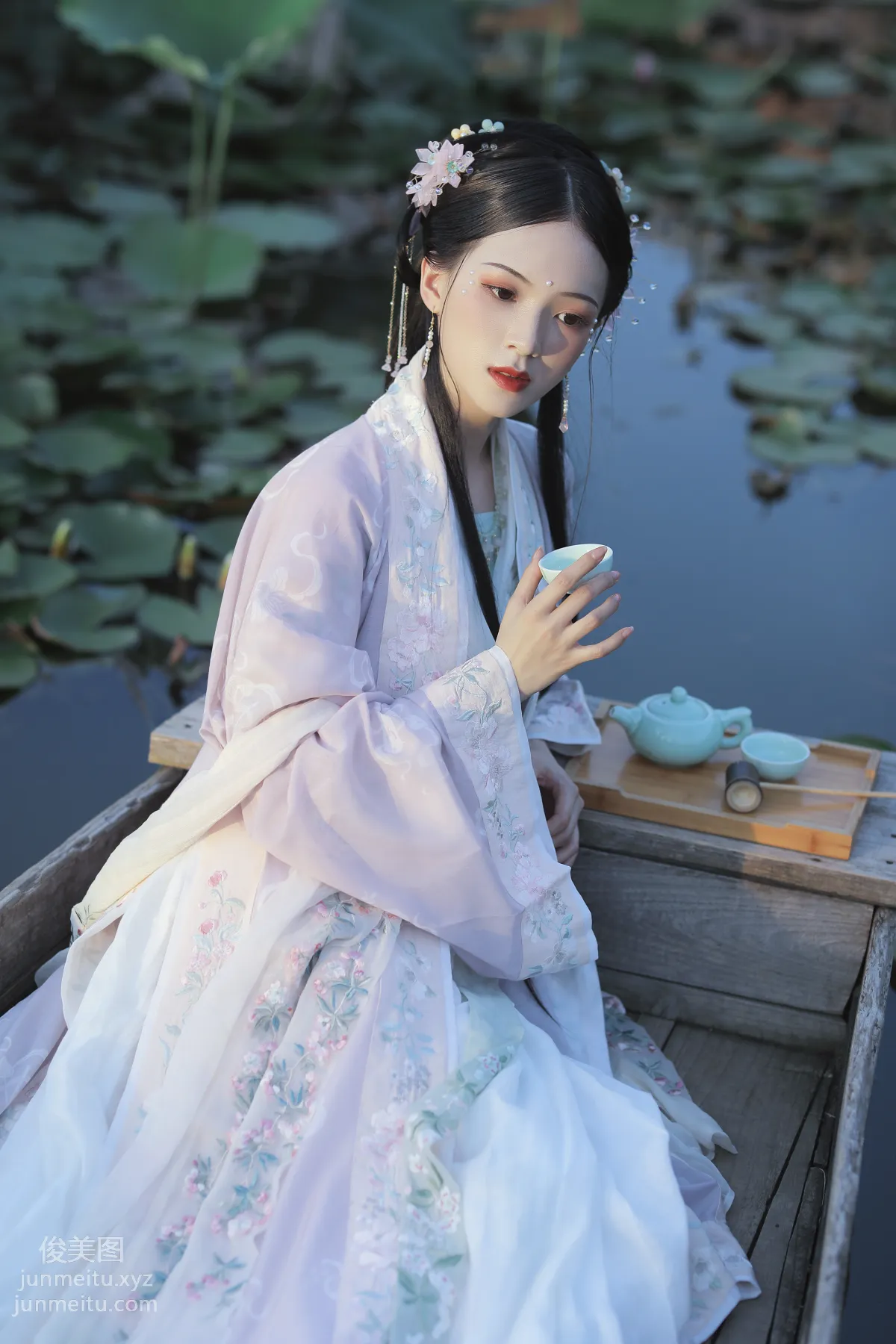 [艺图语] 2022.05.30 芙蓉 ella page 6