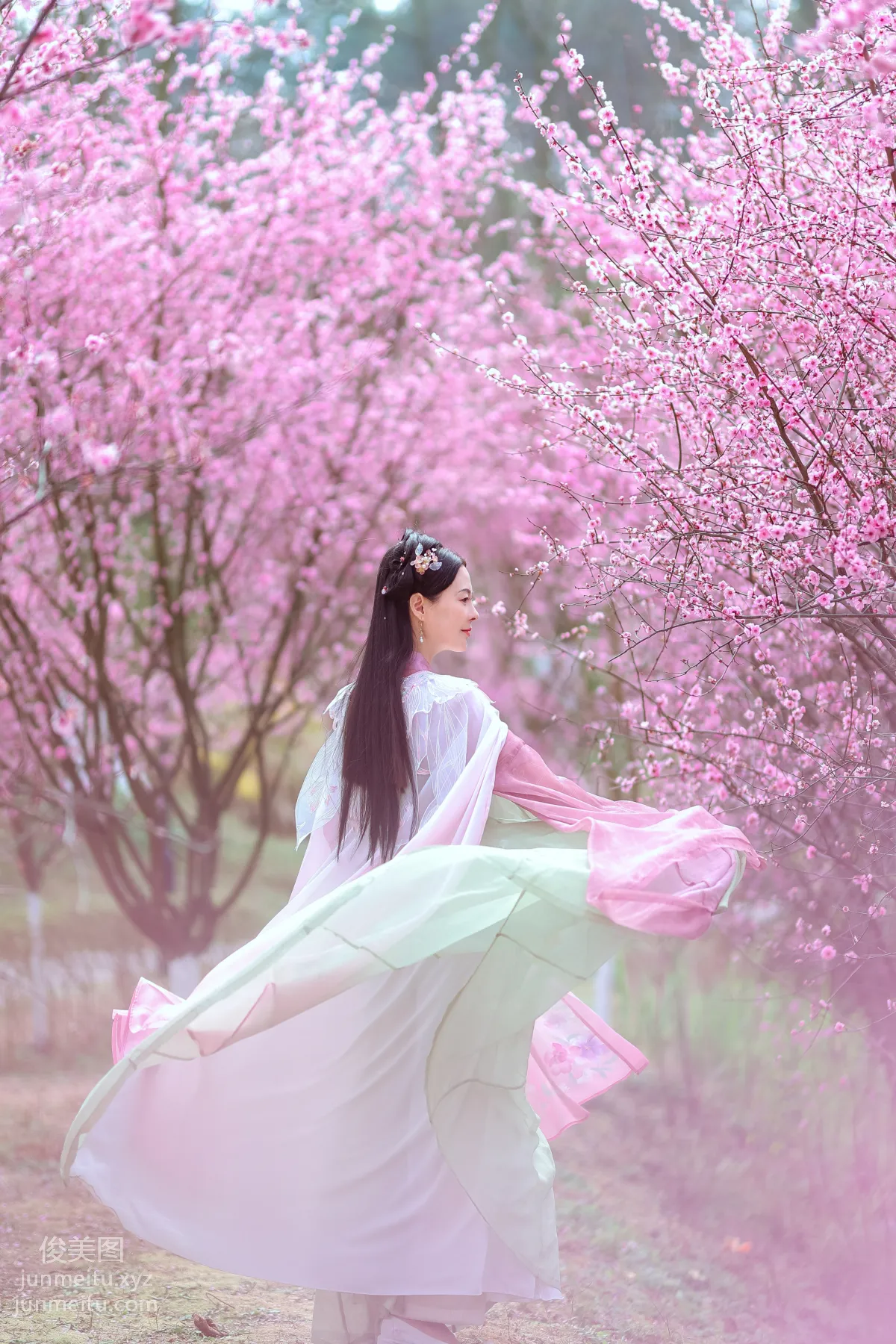 [艺图语] 2022.05.31 暖春樱色 莲 page 21