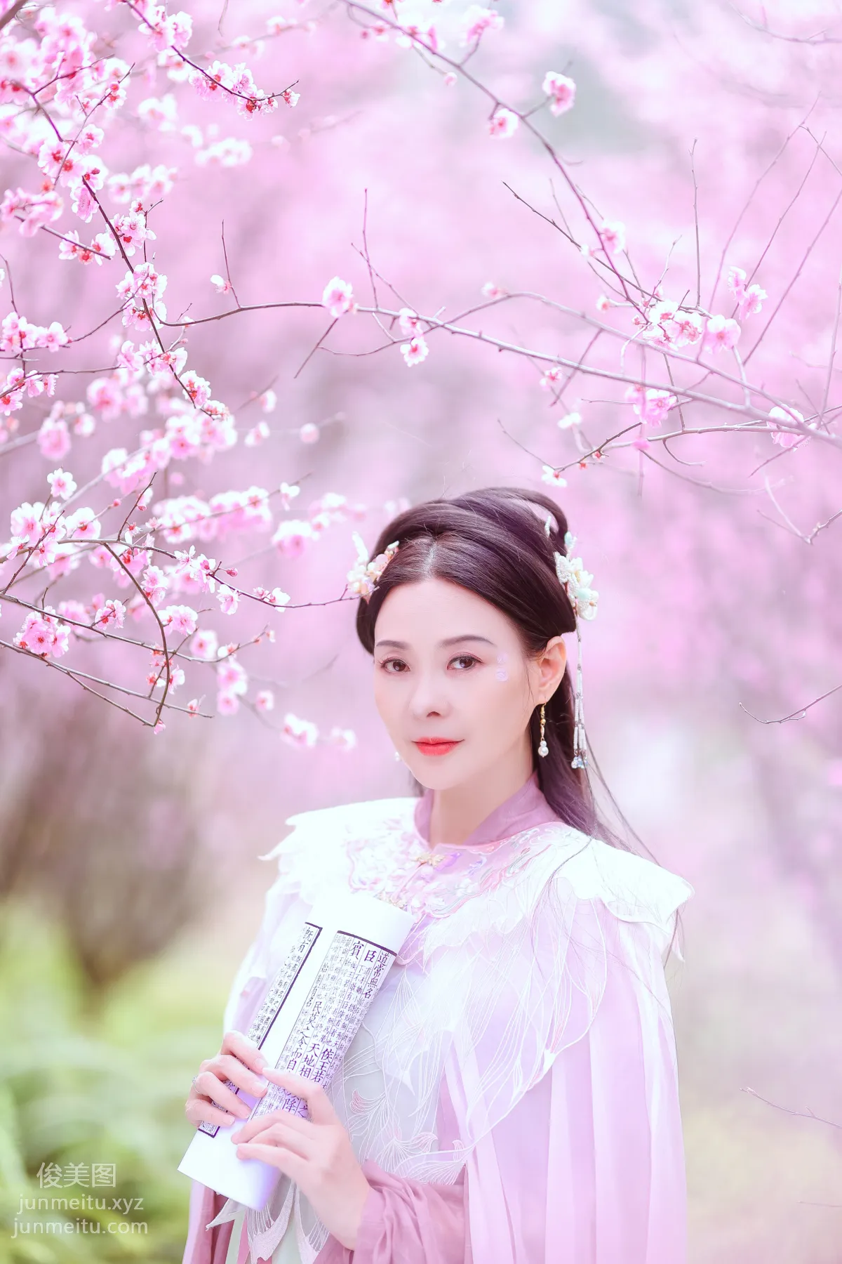 [艺图语] 2022.05.31 暖春樱色 莲 page 30