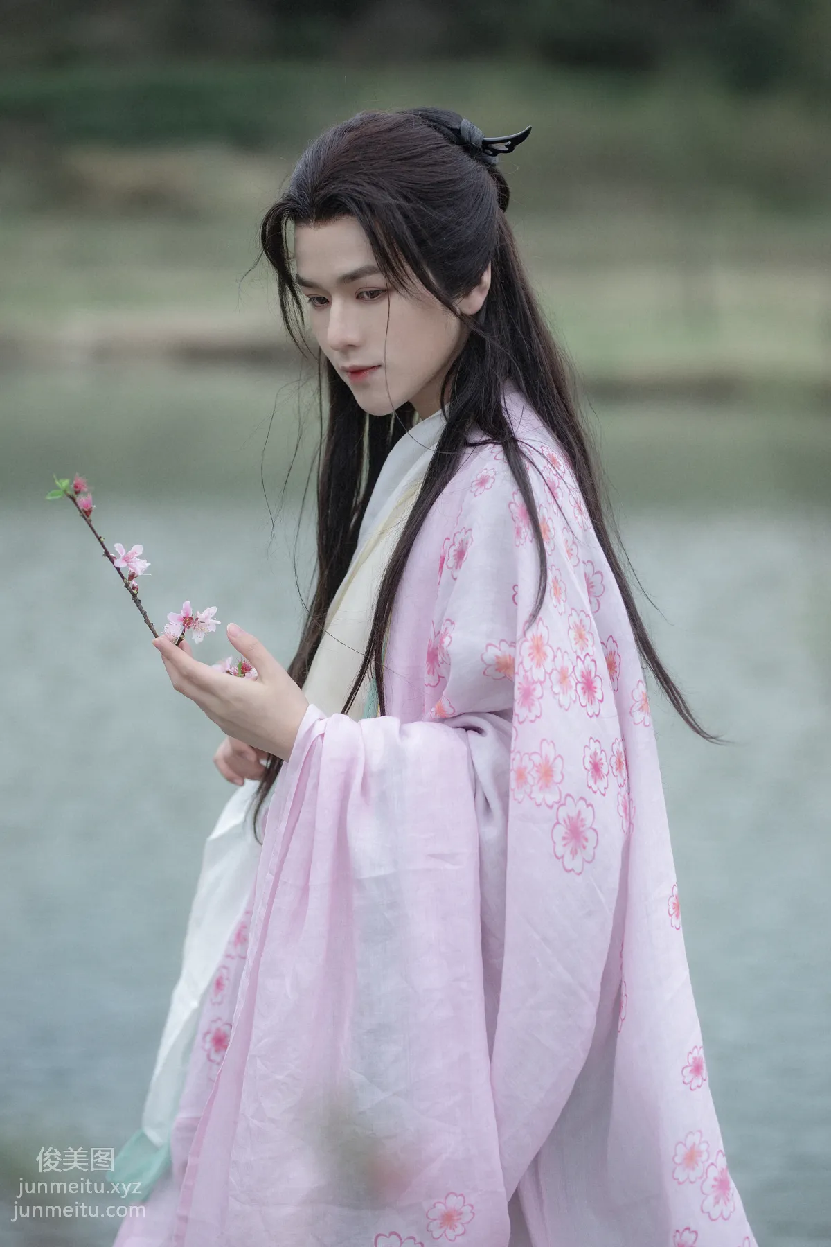[艺图语] 2022.06.01 桃花仙人 李宇轩Yashon page 4