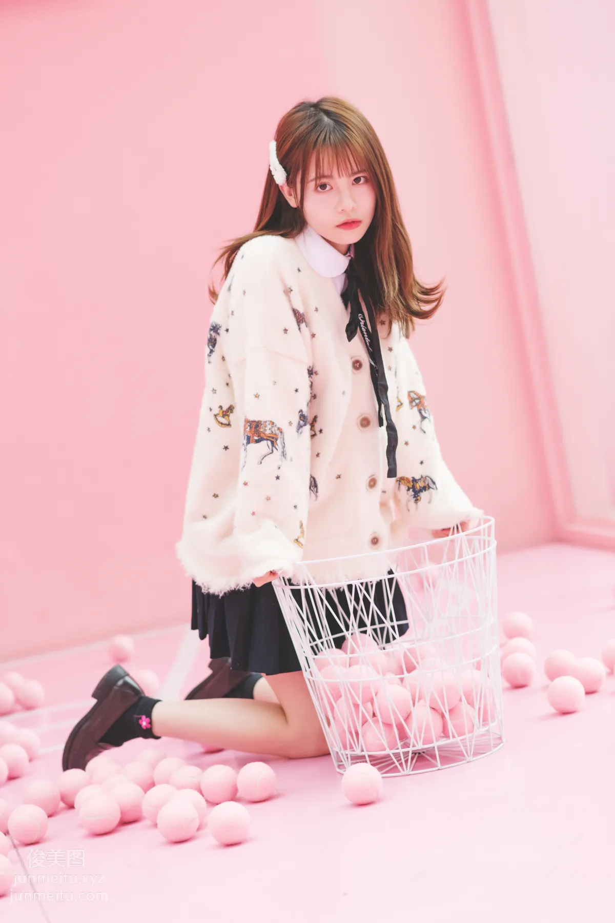 [艺图语] 2022.06.03 少女体育馆 梁小萌 page 33