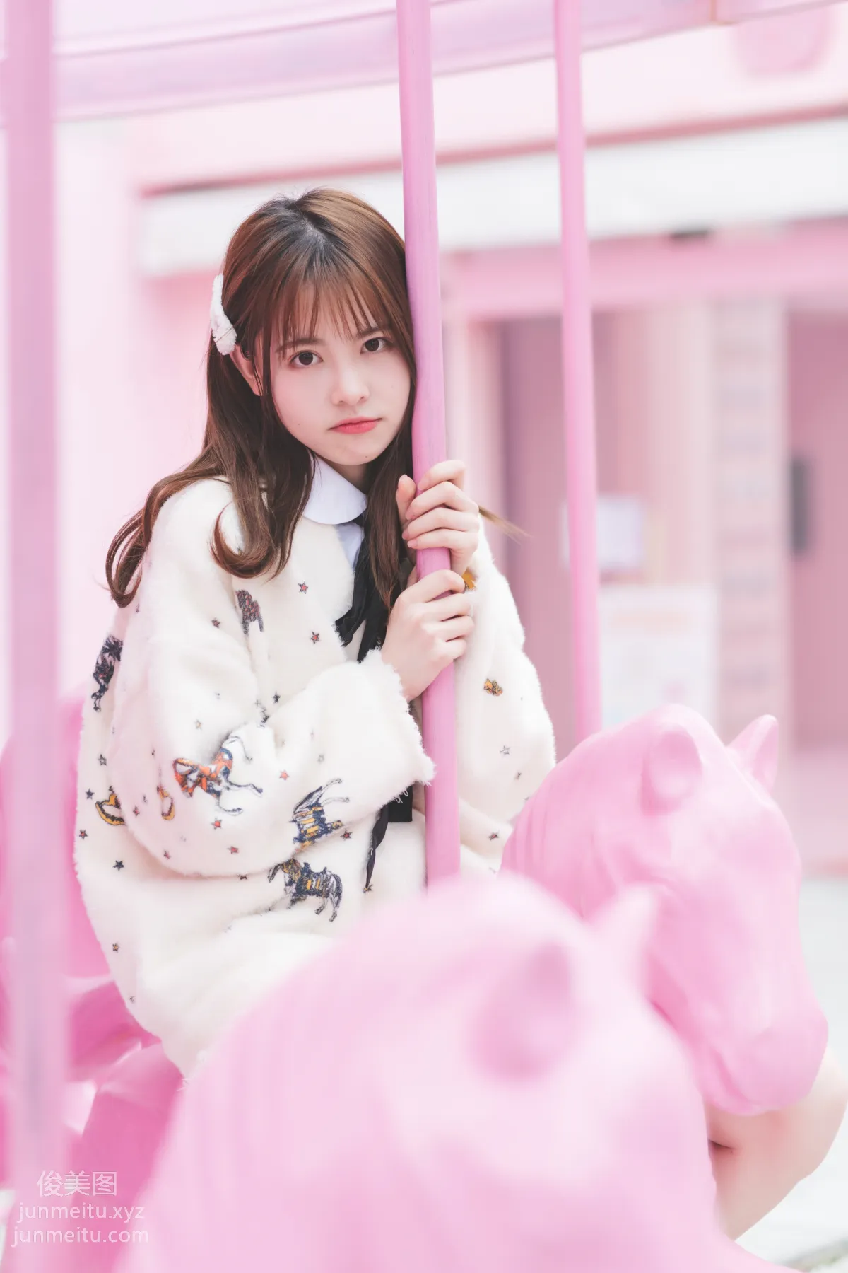 [艺图语] 2022.06.03 少女体育馆 梁小萌 page 38