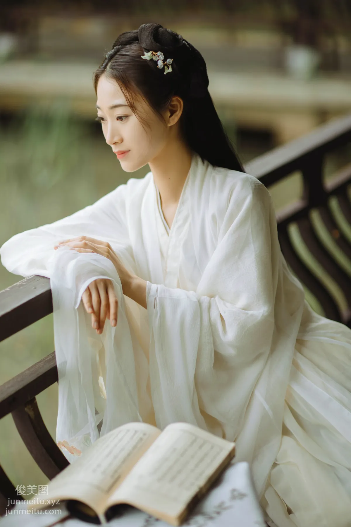 [艺图语] 2022.06.07 宛若清风 彩云 page 11