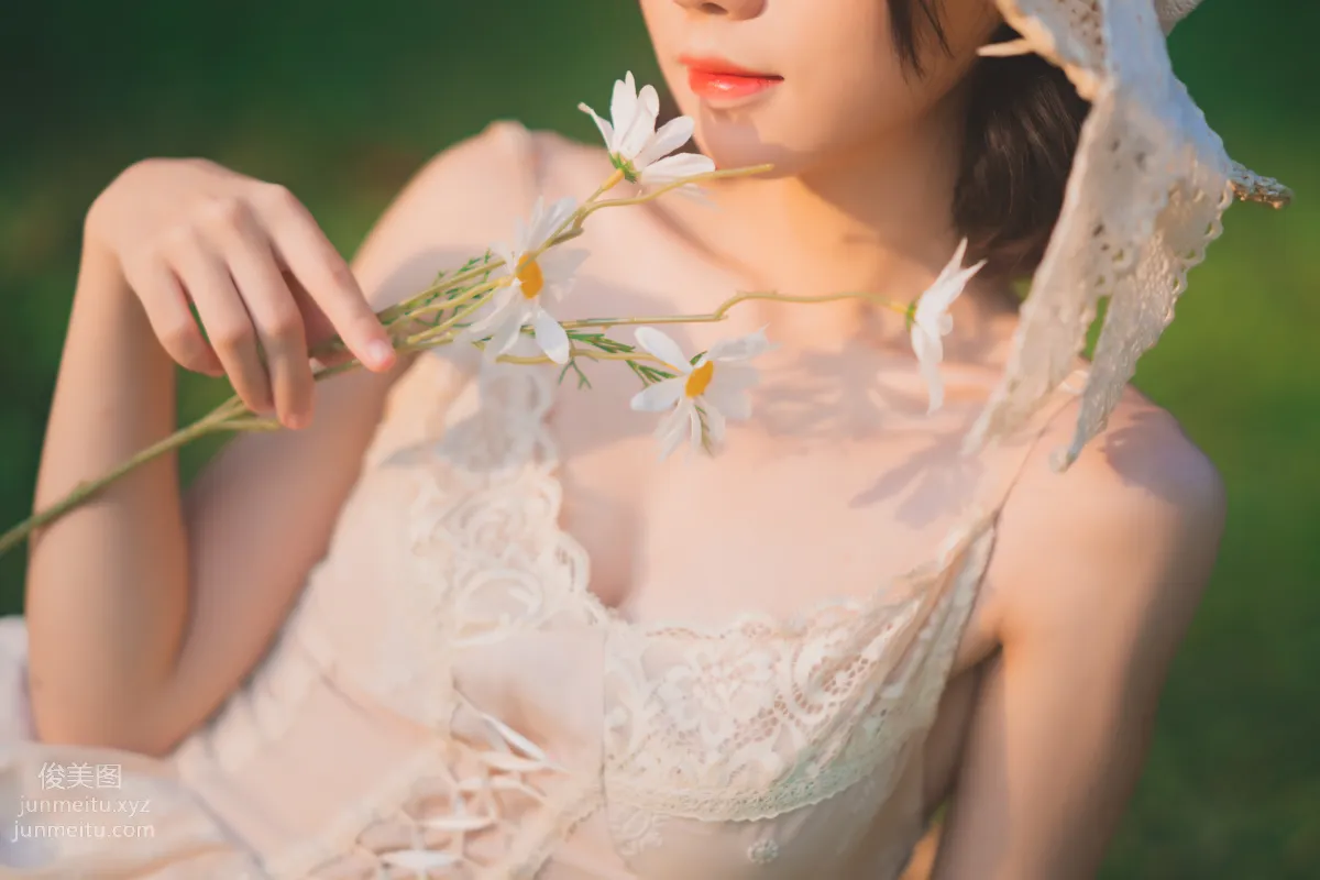 [艺图语] 2022.06.09 贩卖黄昏 花柒Hana page 24