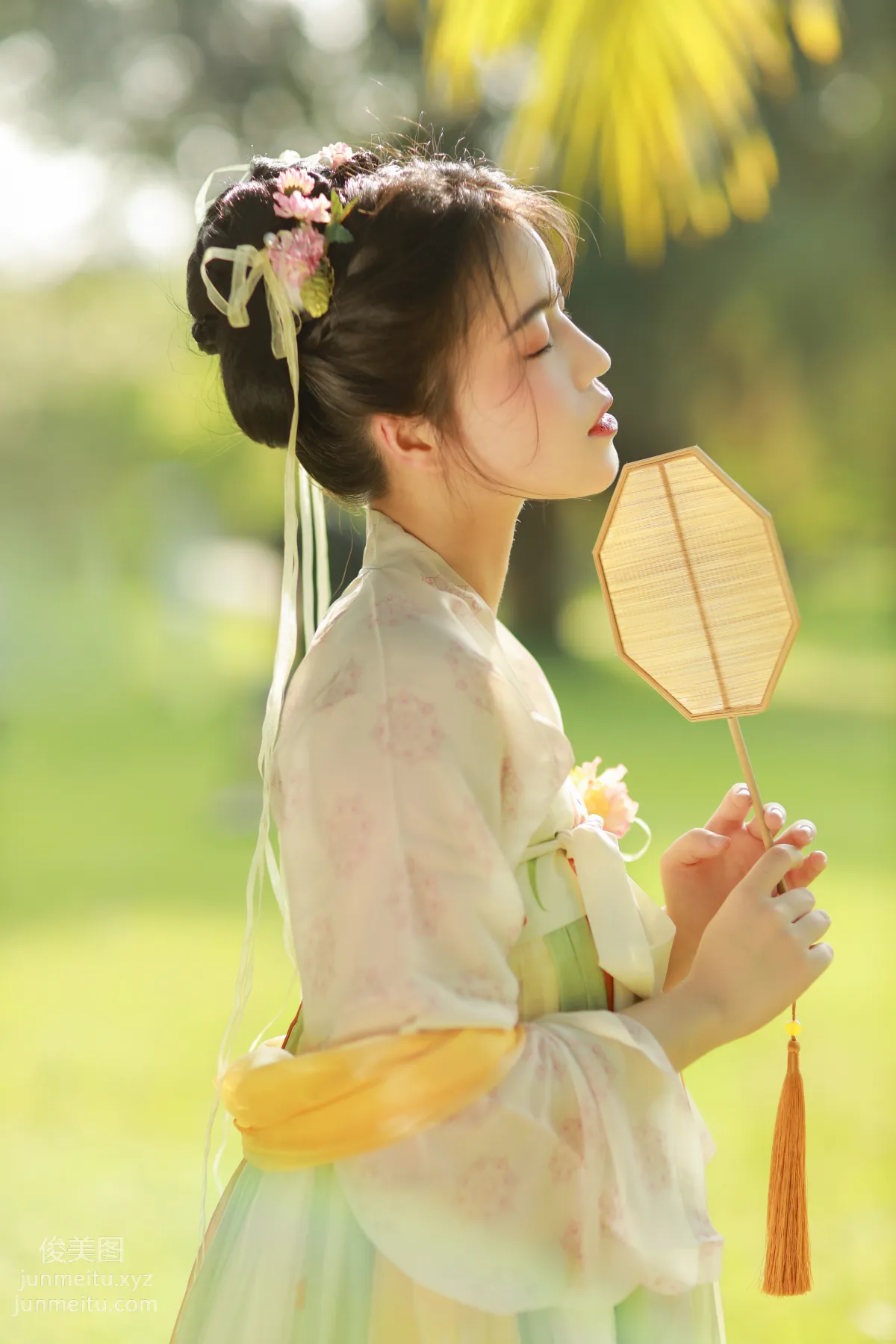[艺图语] 2022.06.11 夏日少女 我超白_ page 7