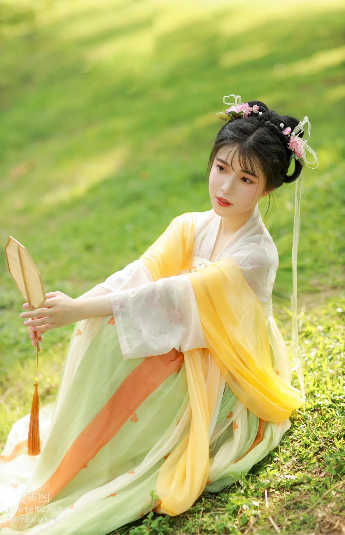[艺图语] 2022.06.11 夏日少女 我超白_ page 24