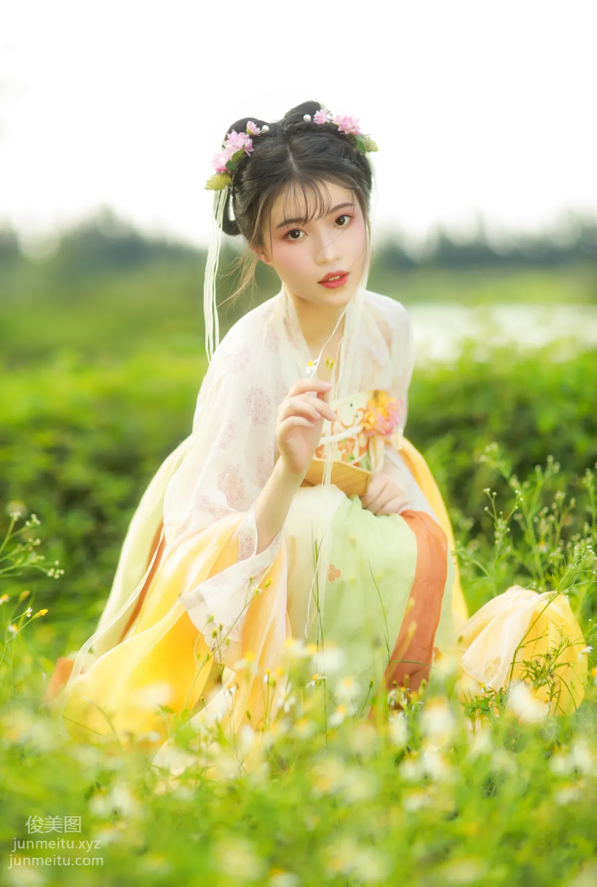 [艺图语] 2022.06.11 夏日少女 我超白_ page 26